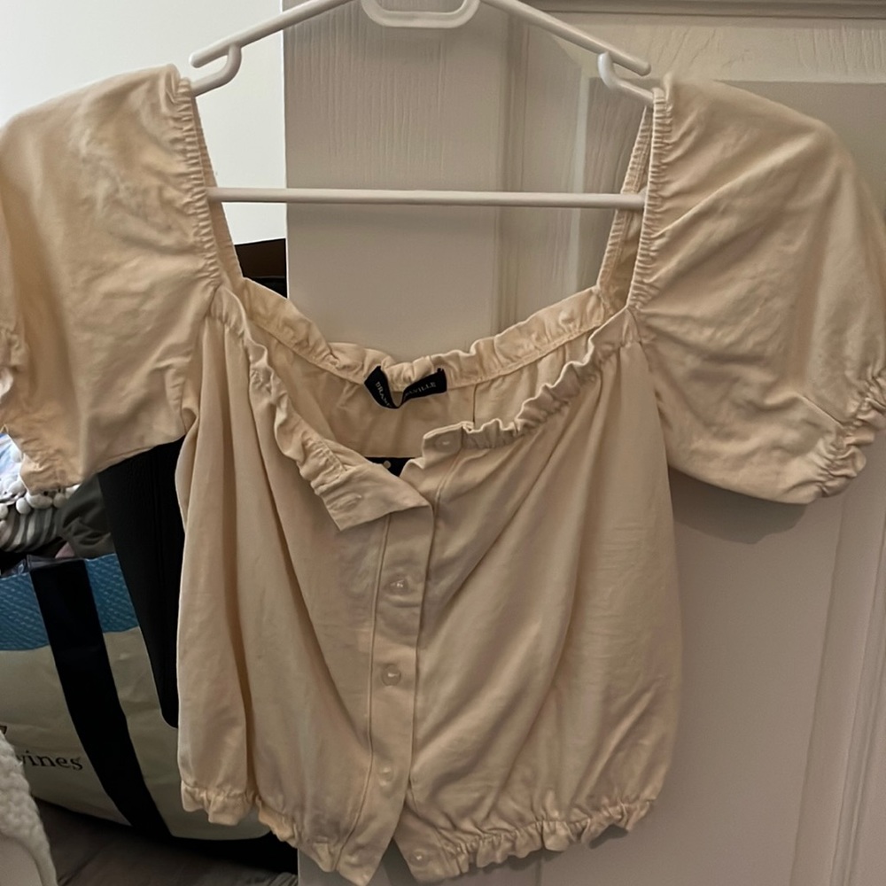 Brandy Melville shirt